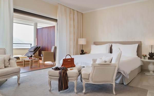 Deluxe Doppelzimmer mit Balkon Ferien hotel Boutique hotel Luxushotel Villa Orselina Locarno Lago Maggiore Tessin Schweiz