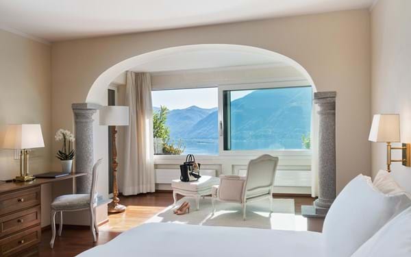 Kombinationen von dem Charming Double Room zusammen mit der Signature Suite Ferien hotel Boutique hotel Luxushotel Villa Orselina Locarno Lago Maggiore Tessin Schweiz